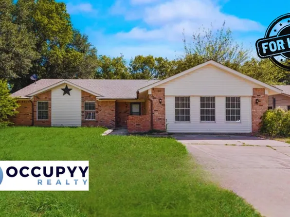 408 Town North Dr, Terrell, TX 75160