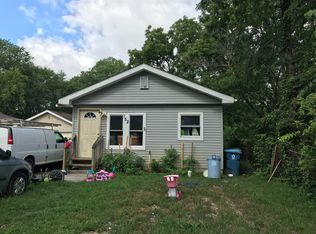 152 Oakview Ave, Aurora, IL 60505