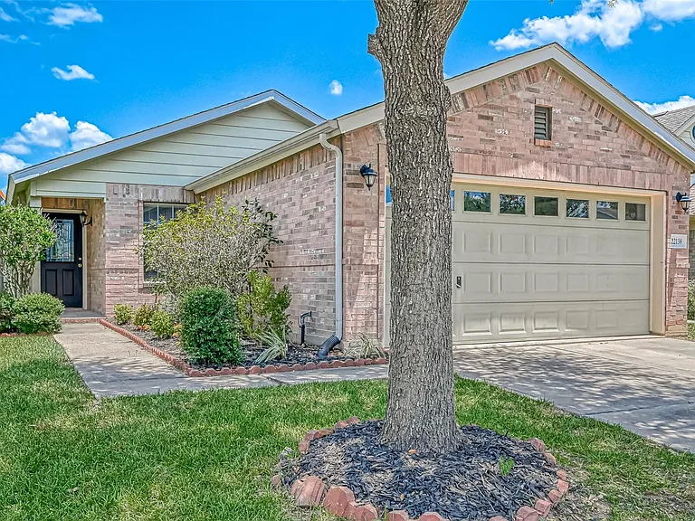 22138 Orchard Dale Dr — Photo 2