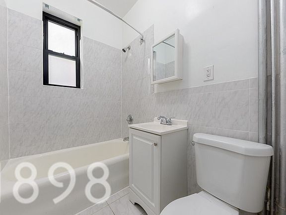 5th image of 37-33 College Point Blvd APT B2e