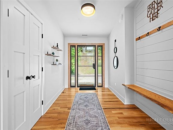 4th image of 281 New River Farms Road