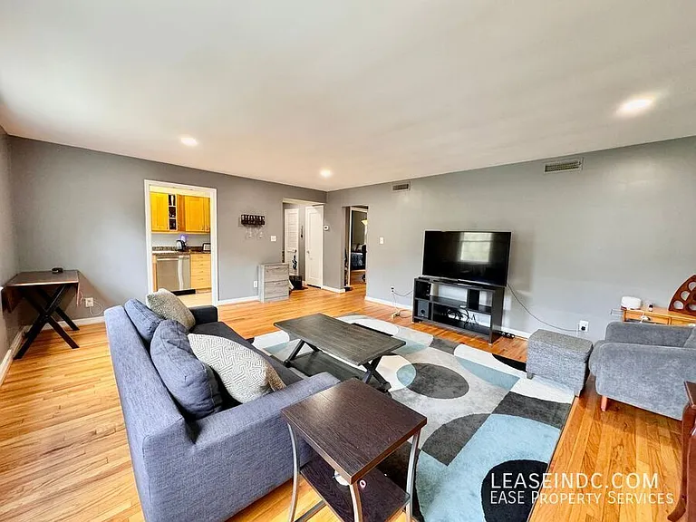 8203 Grubb Rd #G-202 — Photo 5