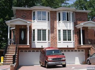 511A Roff Ave, Palisades Park, NJ 07650