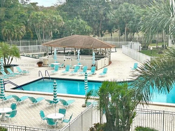 5th image of 3910 Inverrary Blvd APT 703B
