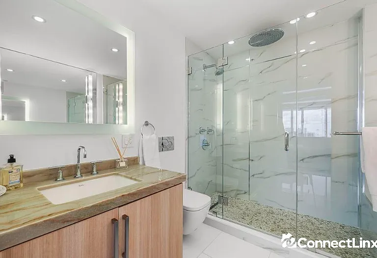 545 S Fort Lauderdale Beach Blvd — Photo 7