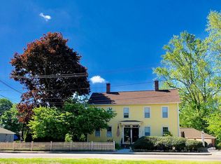 33 Division St, East Greenwich, RI 02818