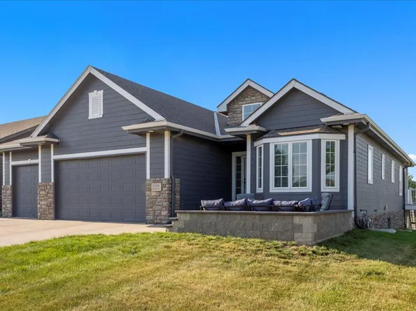 3102 Traders Pointe Rd, Council Bluffs, IA 51501