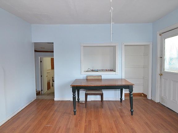 5th image of 22 Kernwood St