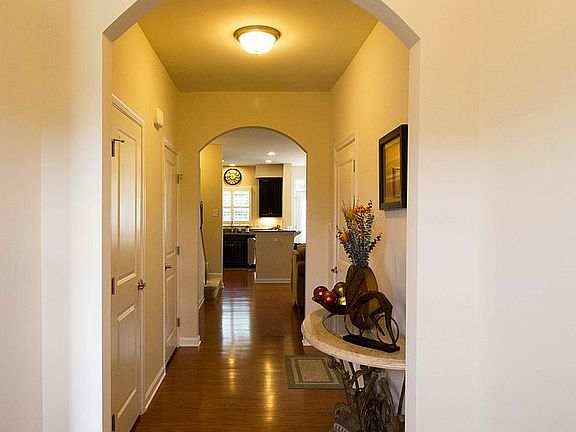 4th image of 8868 Ringview Dr