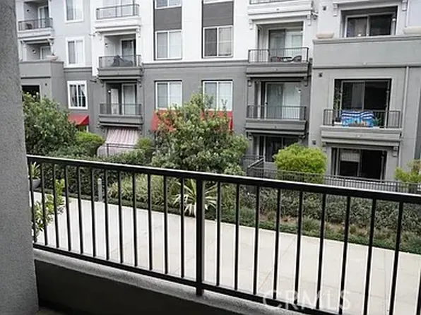 1801 E Katella Ave APT 2049, Anaheim, CA 92805