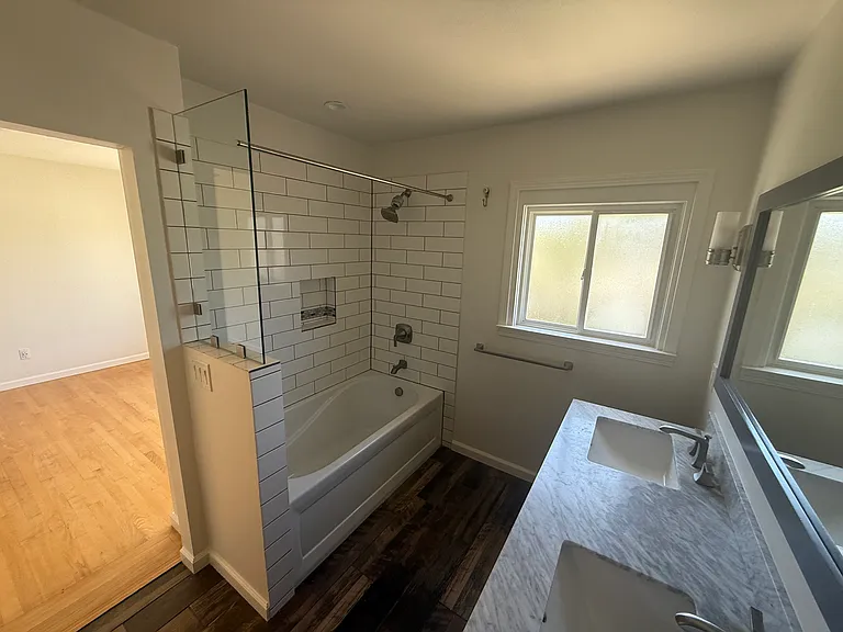 32 Seca Pl — Photo 3