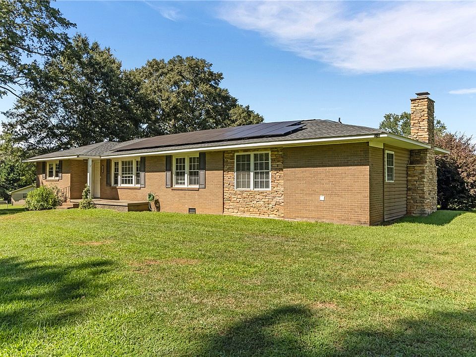 1st image of 108 Angela Dr