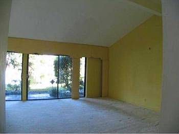4th image of 5617 Hammock Ln