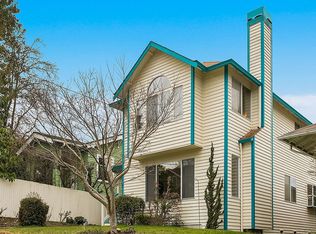 324 N 74th St, Seattle, WA 98103