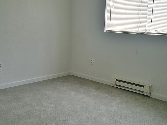 4th image of 1014 76th Street Ct E APT B