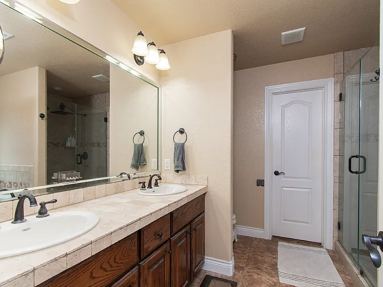 2513 Jackson Dr — Photo 13