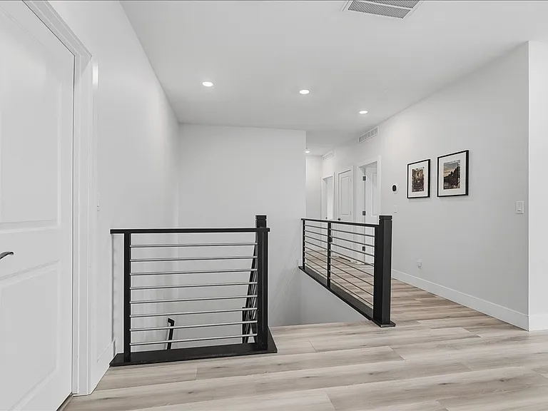 5366 Purple Moon Ave — Photo 34