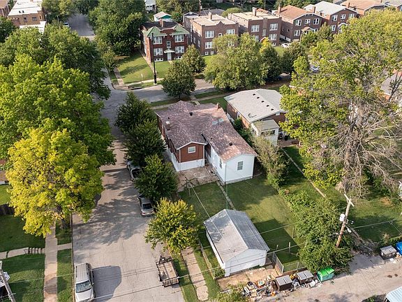 4th image of 3656 Keokuk St