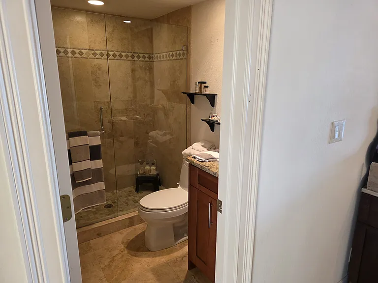 6100 Bahia Del Mar Cir #101 — Photo 34