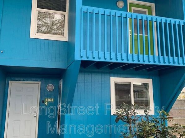 3161 N Shore Dr SE APT 4