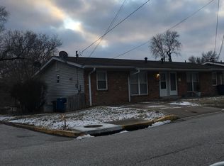 701 Perry St, Saint Charles, MO 63301