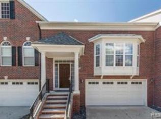 6959 Edgewater Dr #6959, Troy, MI 48085