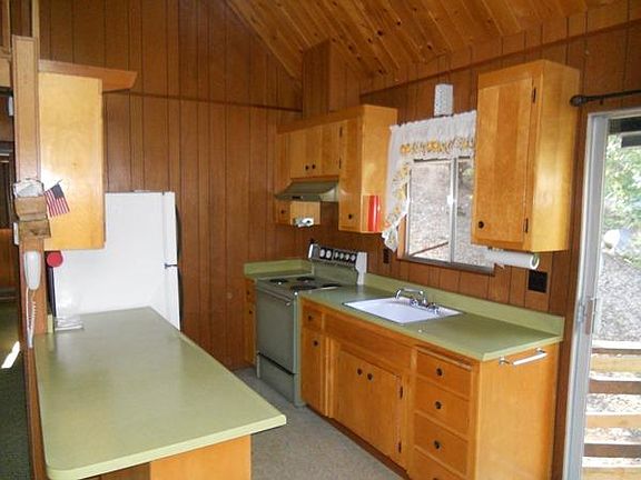 2nd image of 21529 Eel River Dr