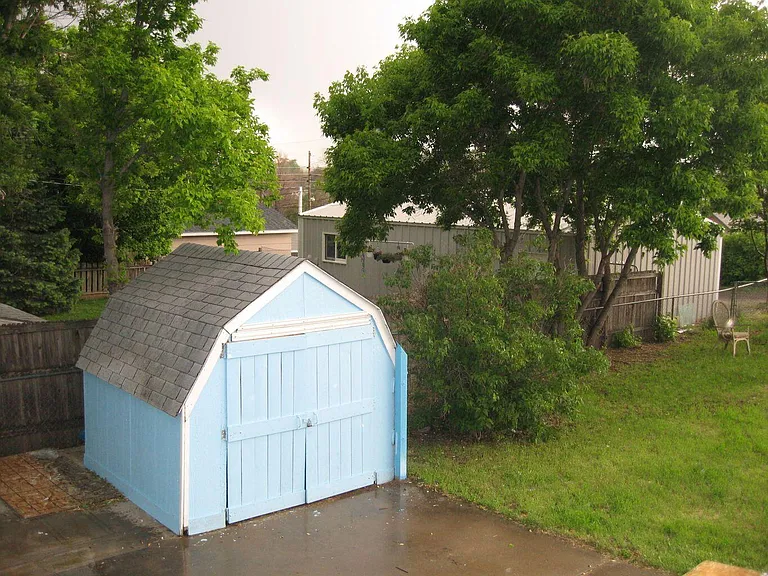 1309 Buena Vista St — Photo 10