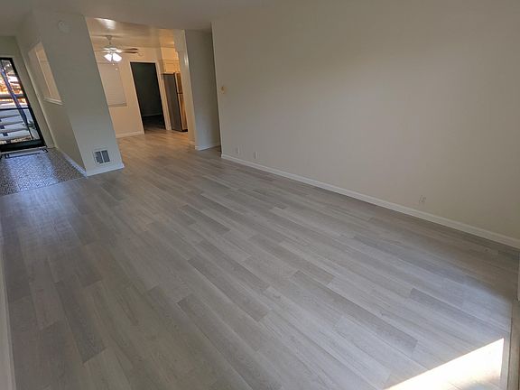 4th image of 334 Grand Blvd #1