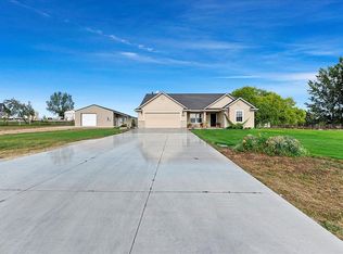 3047 Royal Vista Ct, Homedale, ID 83628