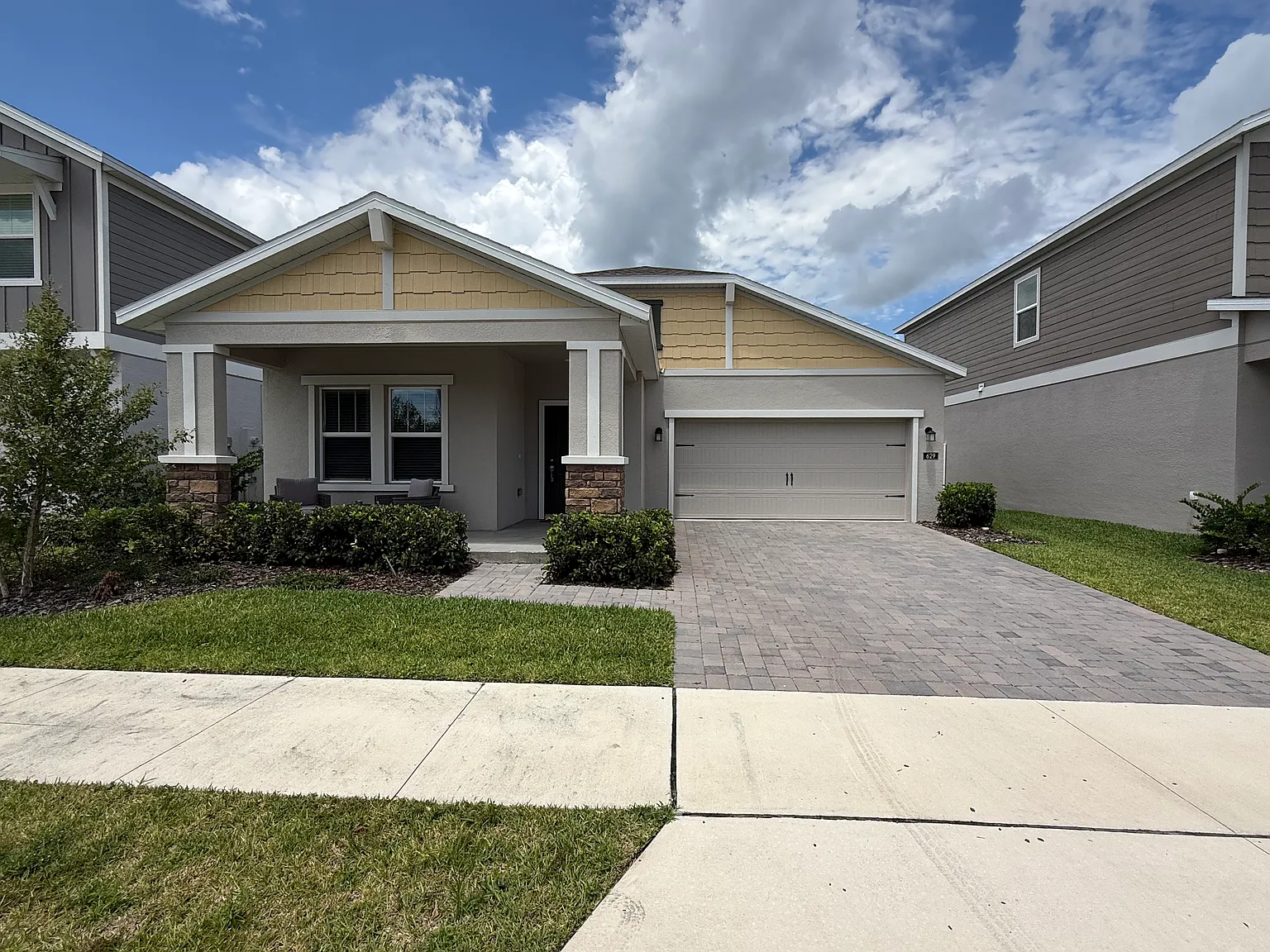 3 bed, 2117 sqft, $2,790 — Photo 1