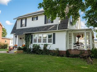 540 Cambridge Rd, Coshocton, OH 43812