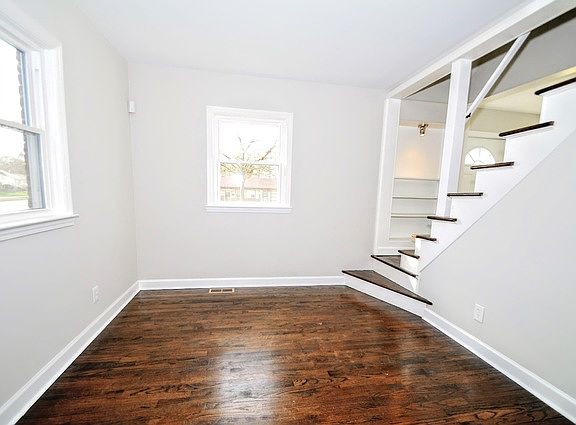 5th image of 1543 Lincoln Ave