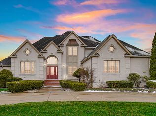 917 Royal Dublin Ln, Dyer, IN