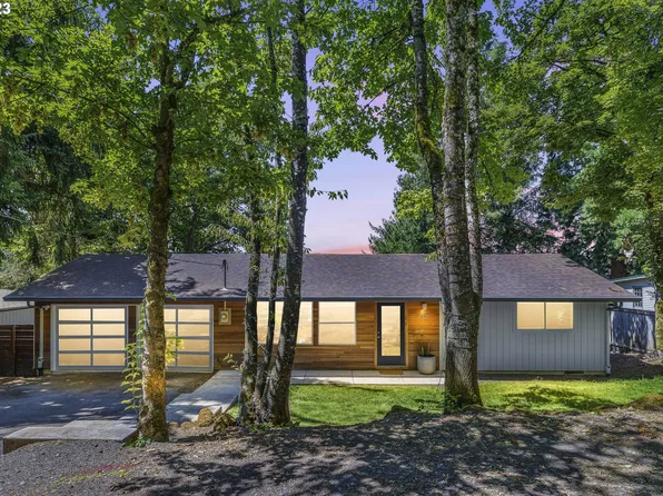 9525 SW 4th Ave, Portland, OR 97219
