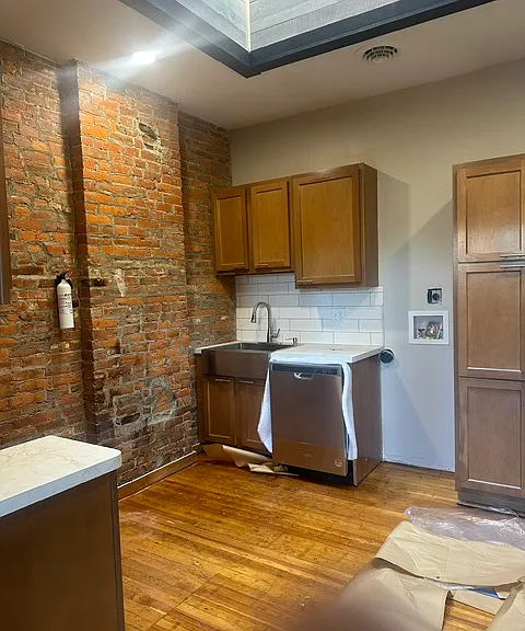30 N Sandusky St #202 — Photo 3