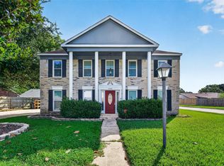 2328 Colleen Dr, Pearland, TX 77581