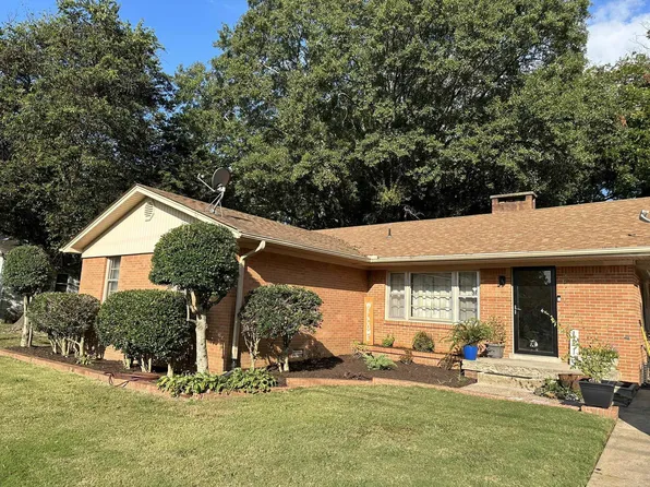 1213 Summers Dr, Dyersburg, TN 38024