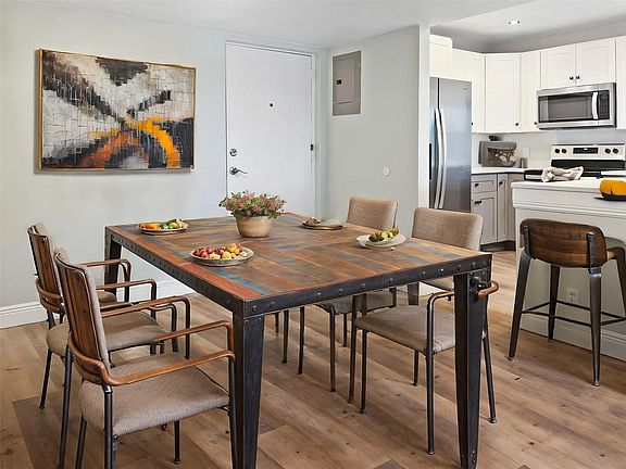 3rd image of 3004 NE 5th Terrace #317-C