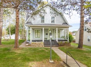 1045 3rd St, Reedsburg, WI 53959