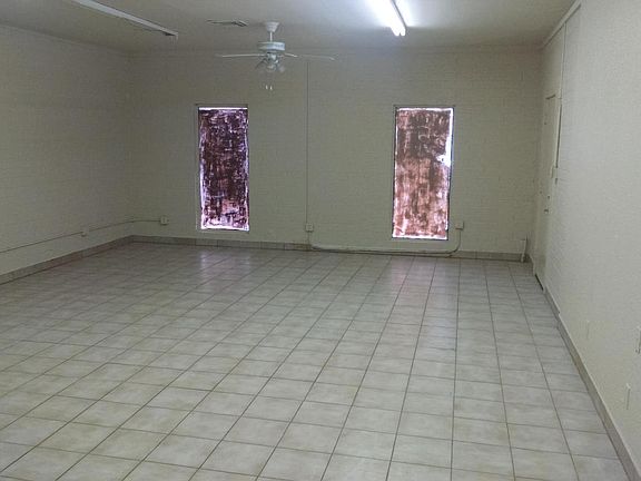 5th image of 2636 W Orangewood Ave