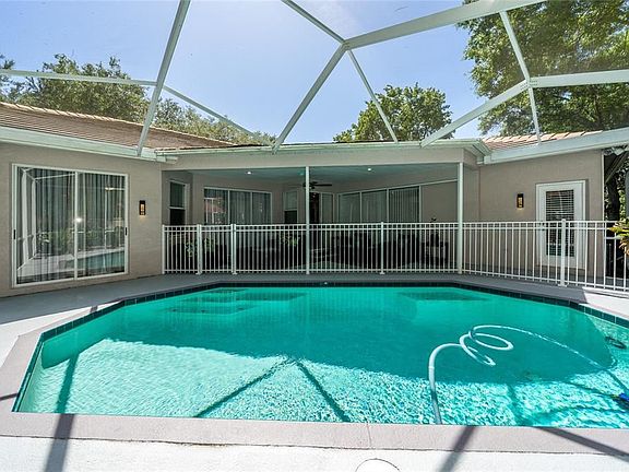 4th image of 9342 Wellington Park Cir