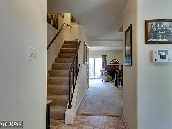 3rd image of 5844 Berkshire Ct