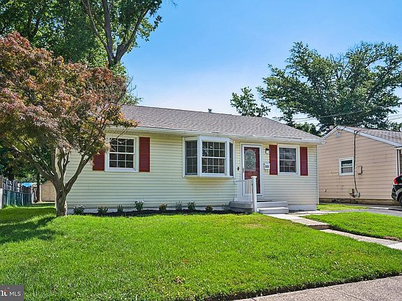 3rd image of 323 Crawford Ave