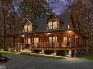 17 Fox Run Forest Ln, Beaverdam, VA 23015