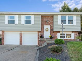 3000 Artfield St, New Kensington, PA 15068