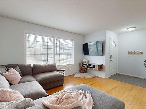 4th image of 4801 Child Ave #147