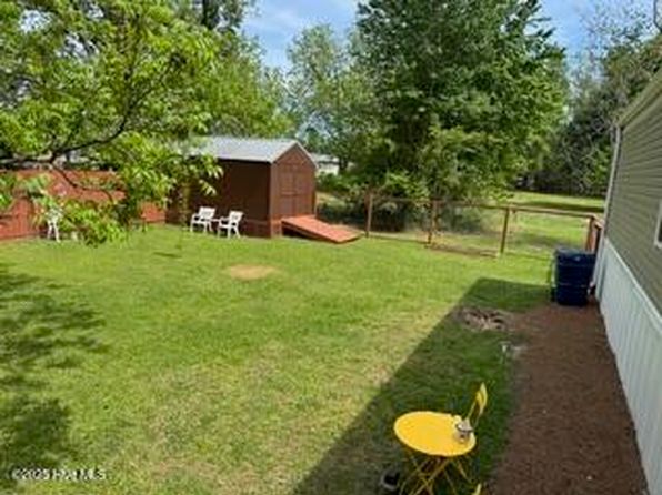 1086 W Bay Street, Belhaven, NC 27810