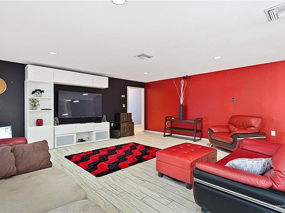 2nd image of 304 Vermont Ave