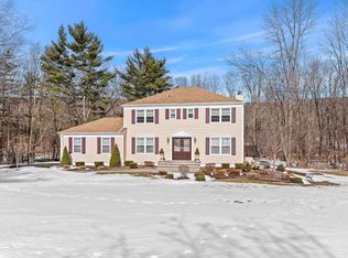 17 Schindler Dr, Succasunna, NJ 07876